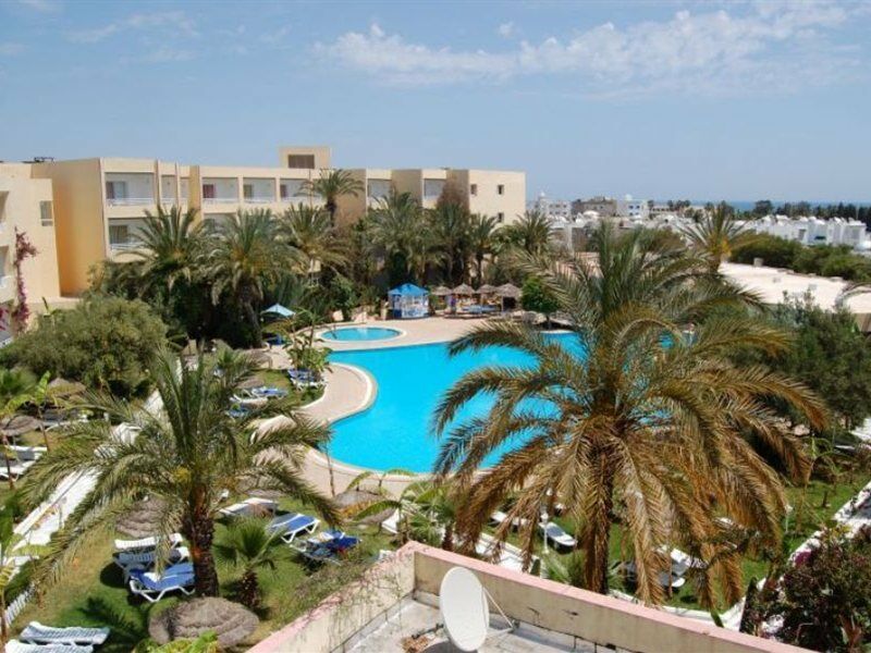 Azur Plaza 4*