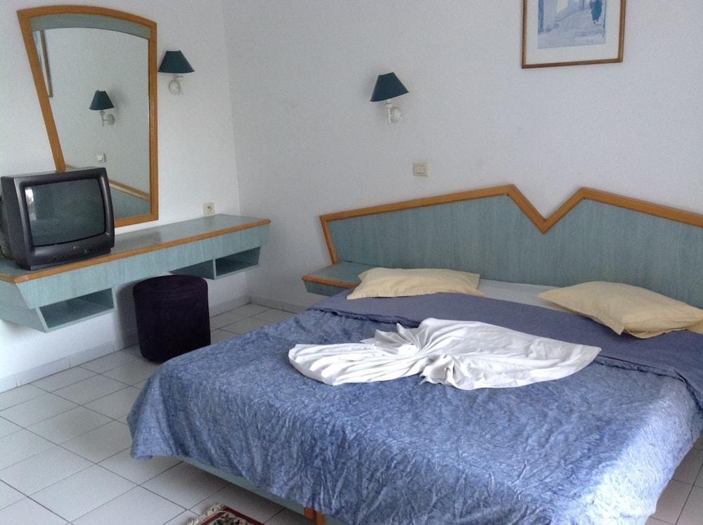 Hotel Azur Plaza 4*